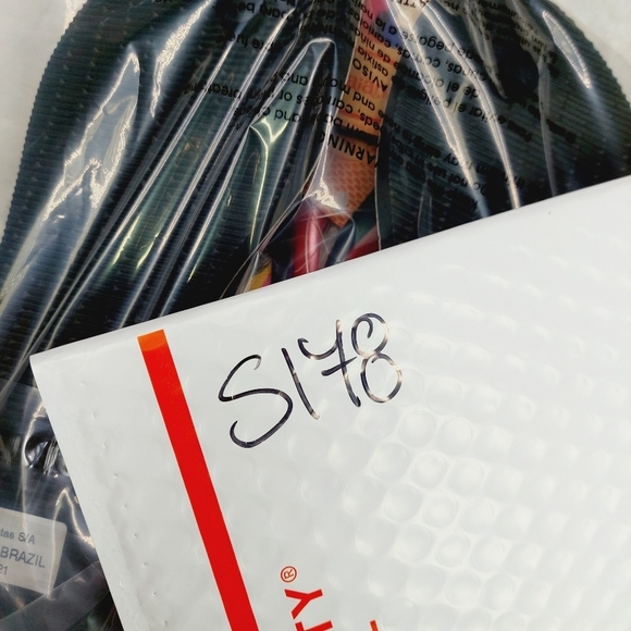 NEW Havaianas Bundle of 2 Slip On Summer Flat Flip Flop Sandals S178 - Picture 8 of 8